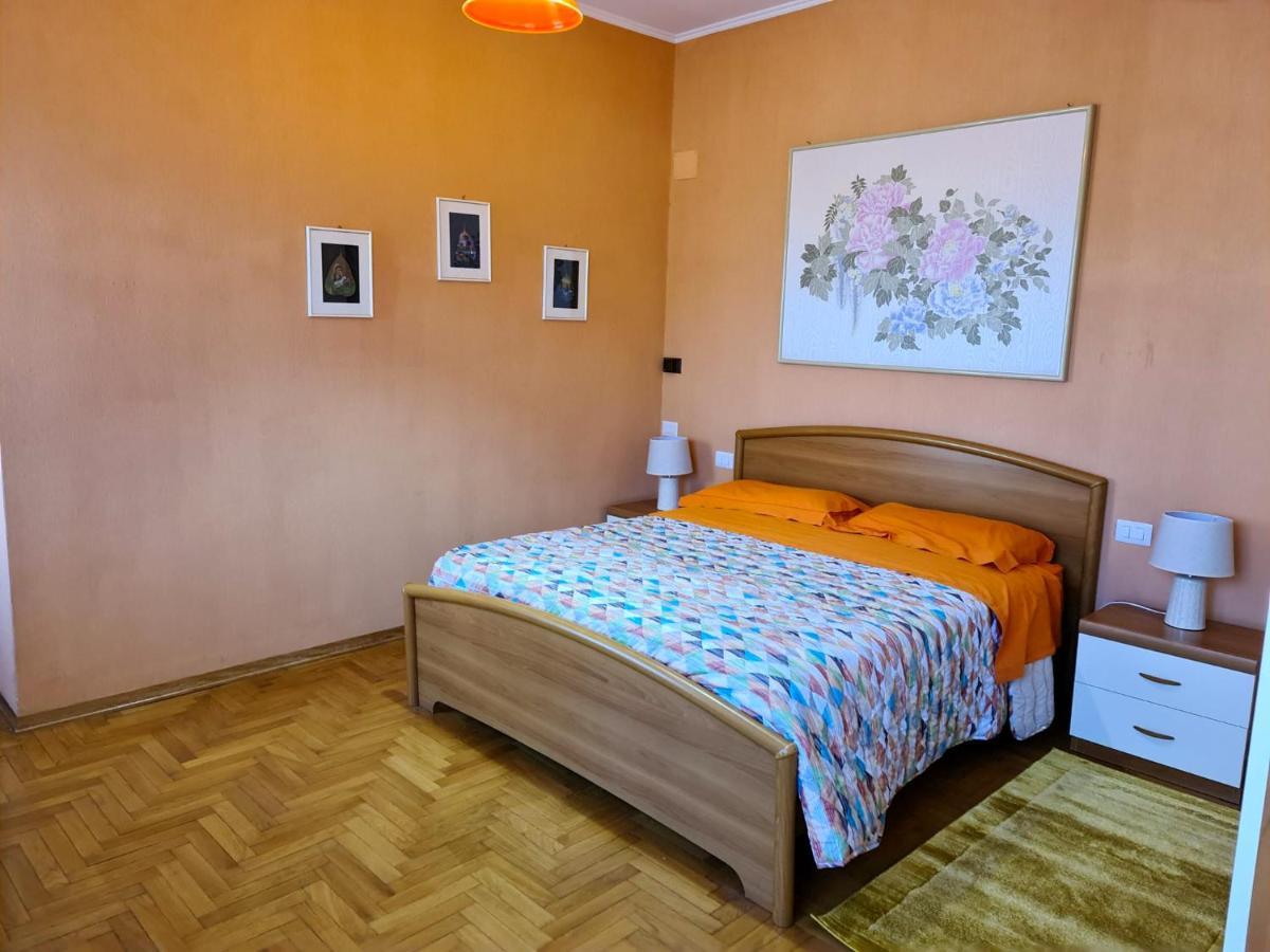 La Finestra Su Spello Apartment Exterior photo